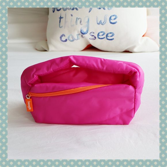 NWOT Benefit Puffy Pink Makeup Bag - Picture 1 of 5